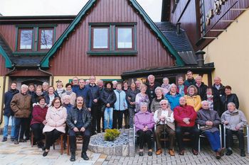 Gruppenfoto der Teilnehmer des 69. Winziger Heimattreffens